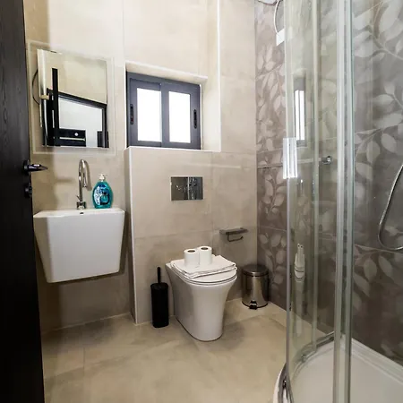 Cozy - By Hostmt Apartment *