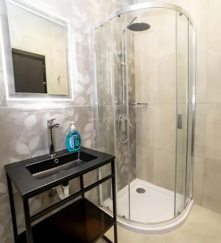 Cozy - By Hostmt * St. Paul's Bay