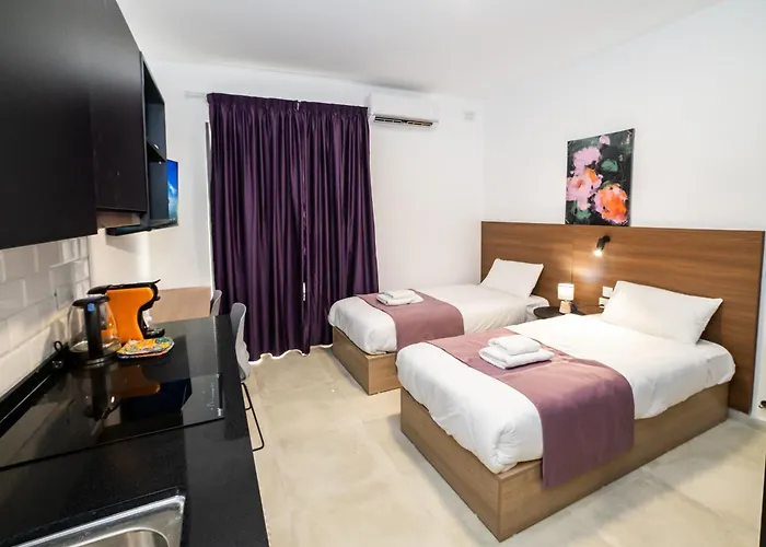 Apartman Cozy - By Hostmt *